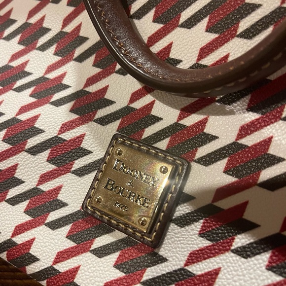 Dooney & Bourke Houndstooth Handbag - Picture 2 of 5